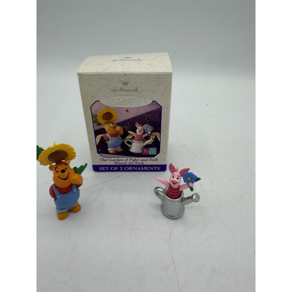 🍯🌼 Hallmark Keepsake Ornament 1998–The Garden of Piglet and Pooh #08403‎ – NIB